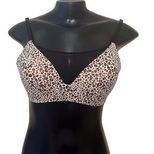 Victoria’s Secret Women’s Size 34B Animal‎ Print Black Panel Padded Wireless Bra